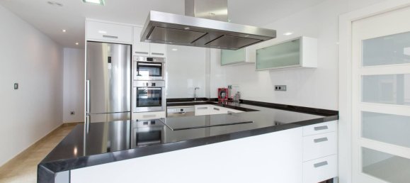 4 bedrooms Villa in Moraira, Spain No. 12121 11