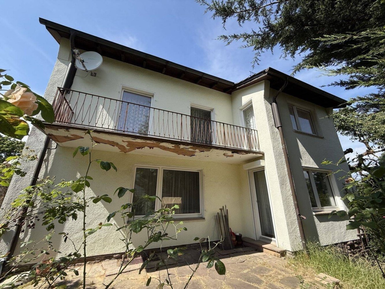 Casa de 8 habitaciónes en Kassel, Germany No. 258762