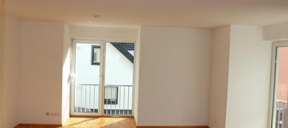 2 rooms Apartment in Augsburg, Germany No. 1639 4