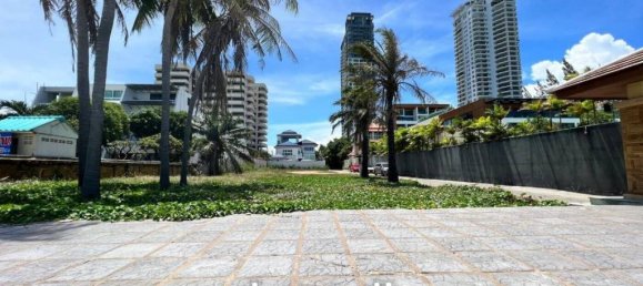 1297m² Commercial property in Pattaya, Thailand No. 15309 4