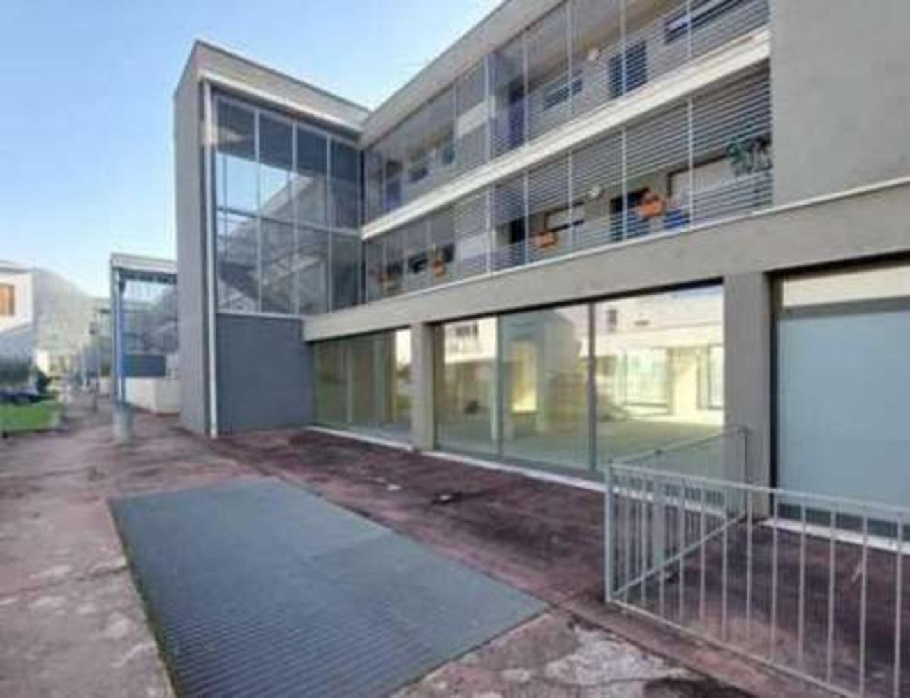 161m² Commercial property in Brescia, Italy No. 359663