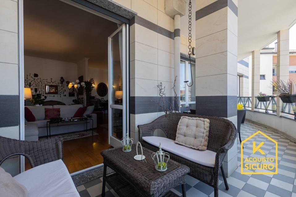 2 bedrooms Apartment in Milan, Italy No. 317737