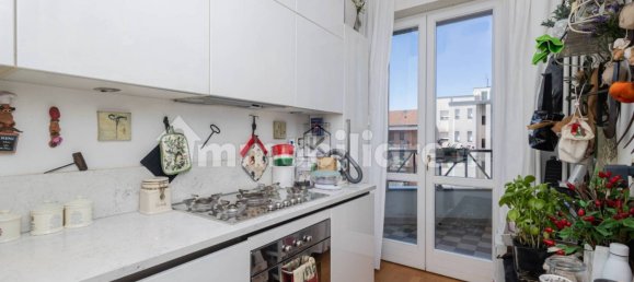 2 bedrooms Apartment in Milan, Italy No. 317737 13