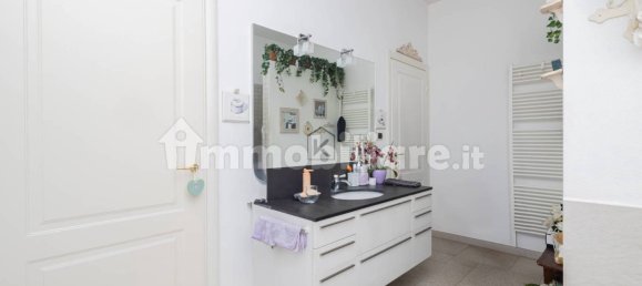2 bedrooms Apartment in Milan, Italy No. 317737 28
