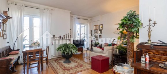2 bedrooms Apartment in Milan, Italy No. 317737 2