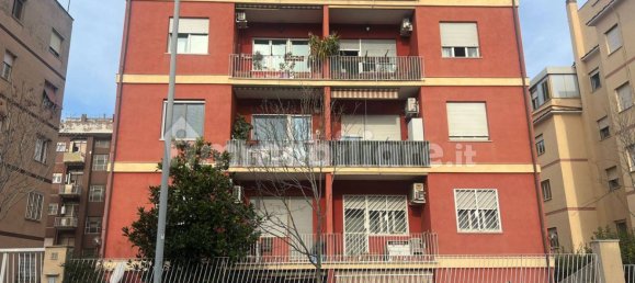 2 Schlafzimmer Wohnung in Rome, Italy, Nr. 28395 2