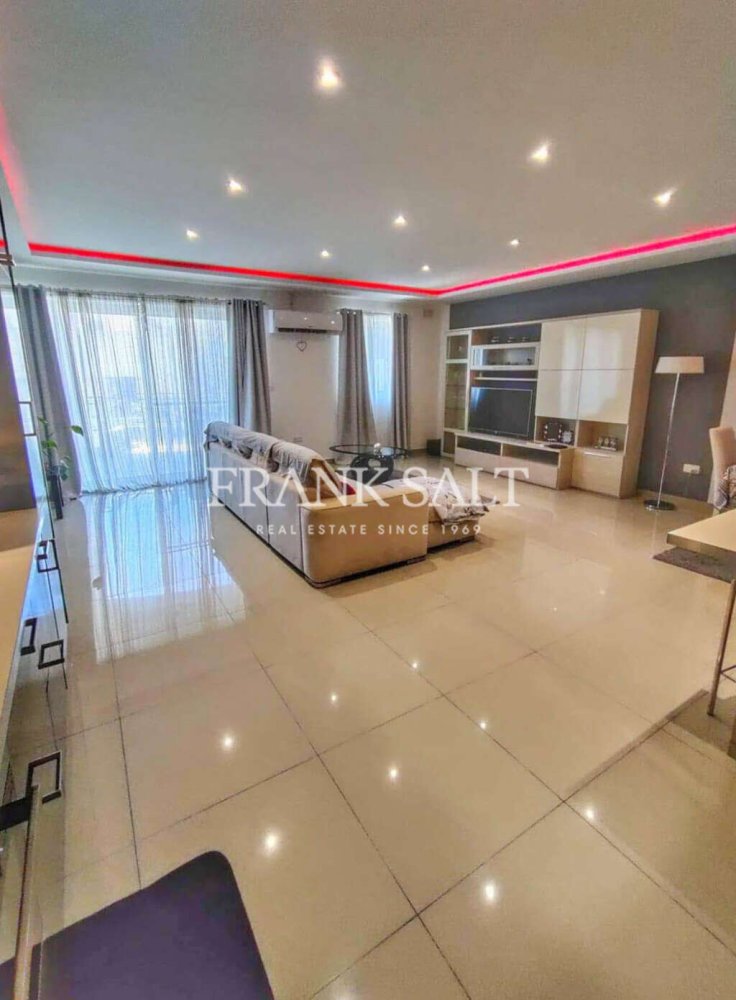 Квартира с 2 спальнями в Марсаскала, Мальта № 7149