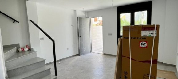 3 bedrooms Townhouse in Santiago de la Ribera, Spain No. 9487 14