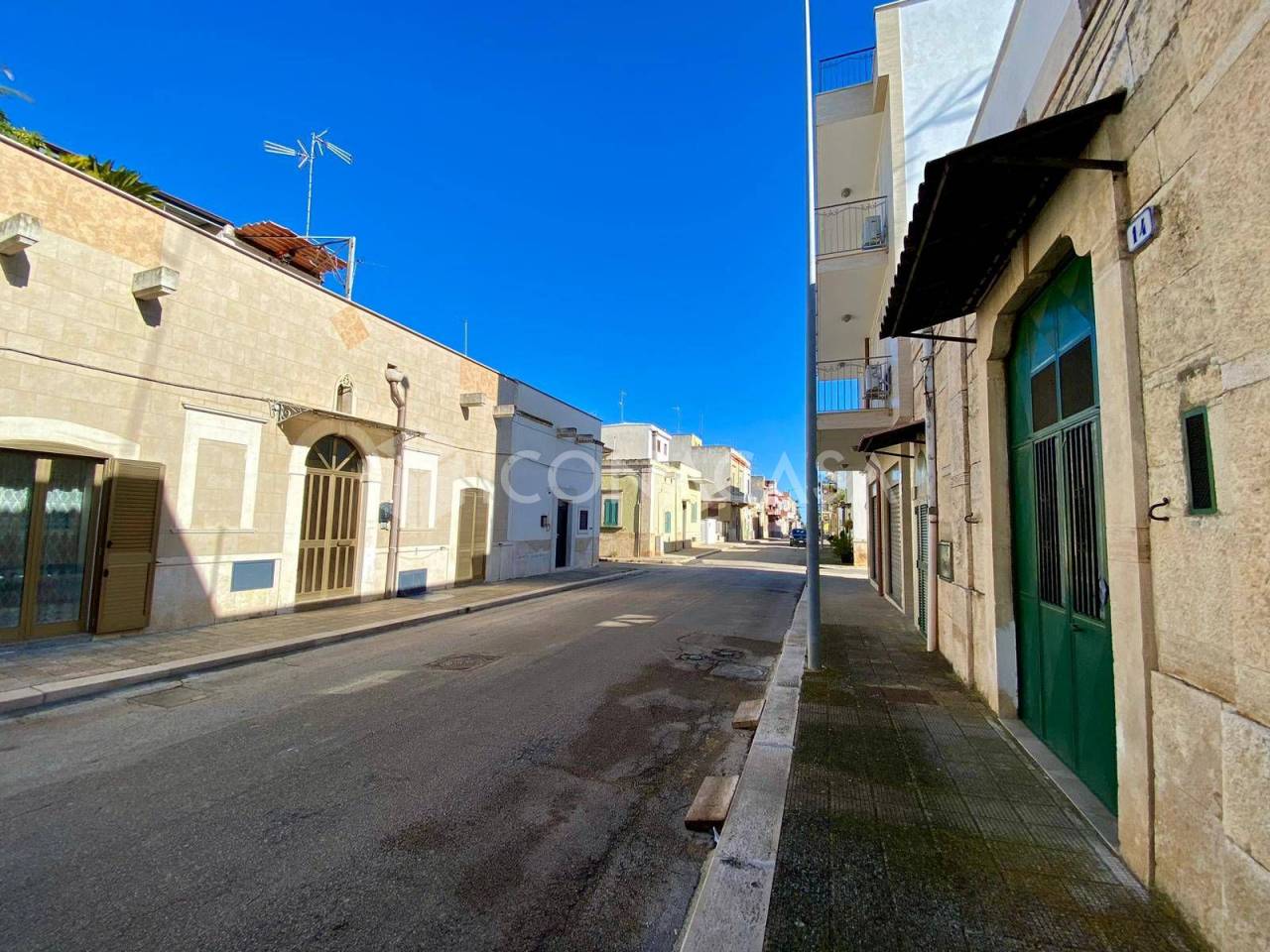 4 rooms House in Bitonto, Italy No. 20752