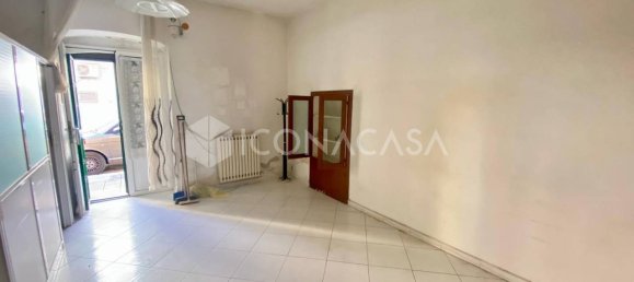 4 rooms House in Bitonto, Italy No. 20752 2