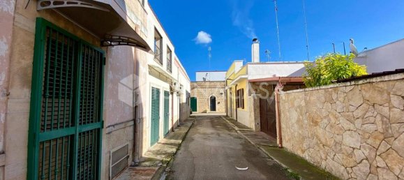 4 rooms House in Bitonto, Italy No. 20752 20