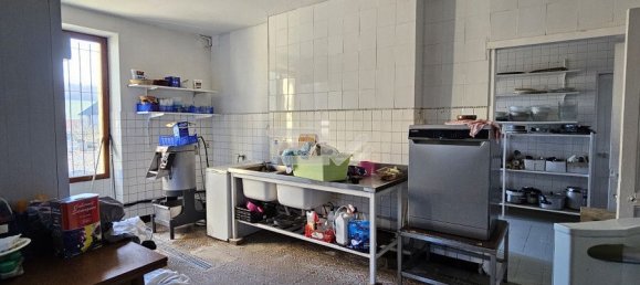 5 bedrooms House in Ville-en-Tardenois, France No. 78789 7