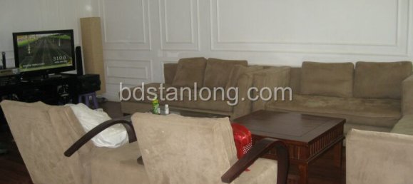 Villa de 5 dormitorios en Tay Ho, Vietnam No. 6361 3