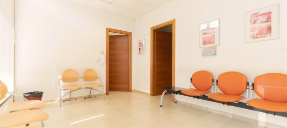 146m² Office in Udine, Italy No. 266529 3