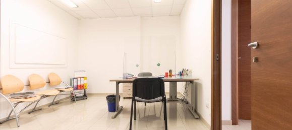 146m² Office in Udine, Italy No. 266529 7