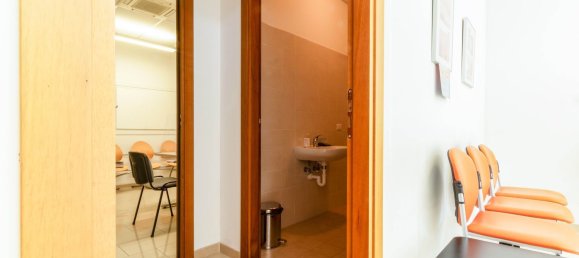 146m² Office in Udine, Italy No. 266529 6