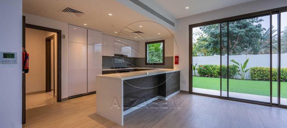 4 bedrooms Townhouse in Yas Island, UAE No. 29913 7