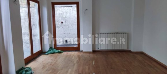 Apartamento de 2 dormitorios en Craveggia, Italy No. 195825 18