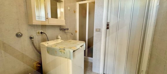 Propiedad comercial de 4 habitaciónes en Matera, Italy No. 26527 23