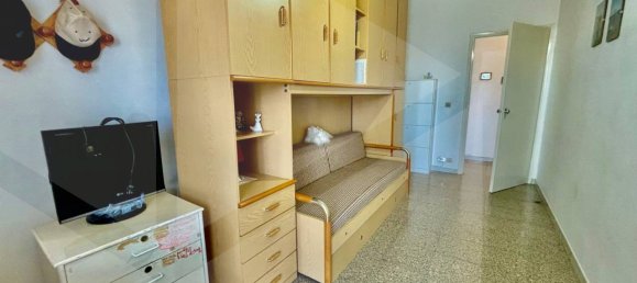 Propiedad comercial de 4 habitaciónes en Matera, Italy No. 26527 21