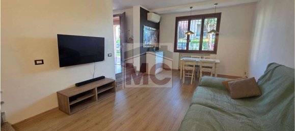 Дом с 6 комнатами в Рубьера, Италия № 265994 11