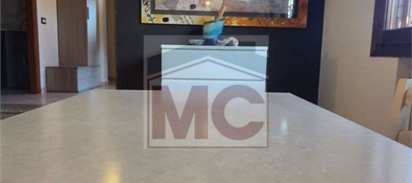 Дом с 6 комнатами в Рубьера, Италия № 265994 13