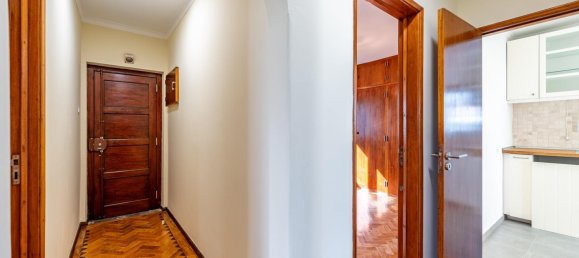 3 bedrooms House in Rio de Mouro, Portugal No. 96763 13