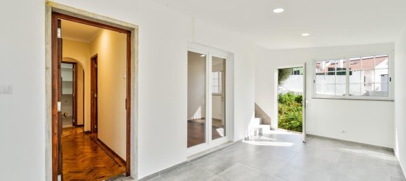 3 bedrooms House in Rio de Mouro, Portugal No. 96763 6