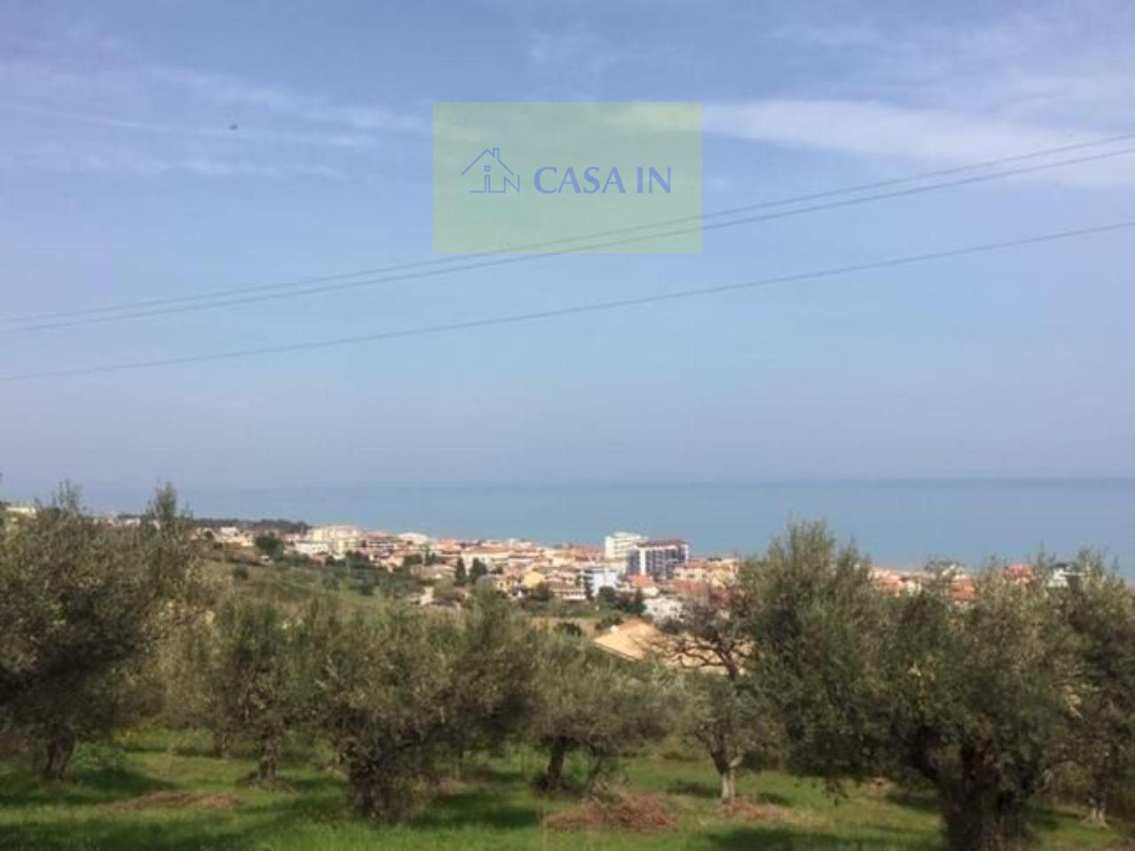 1 room Land in Silvi, Italy No. 21564