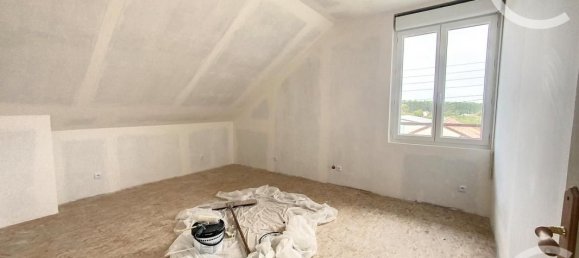 3 bedrooms House in Barberey-Saint-Sulpice, France No. 67673 7