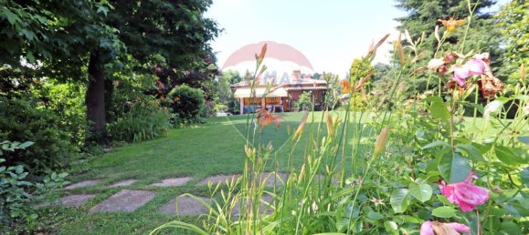 Вилла с 6 спальнями в Суэлло, Италия № 377046 26