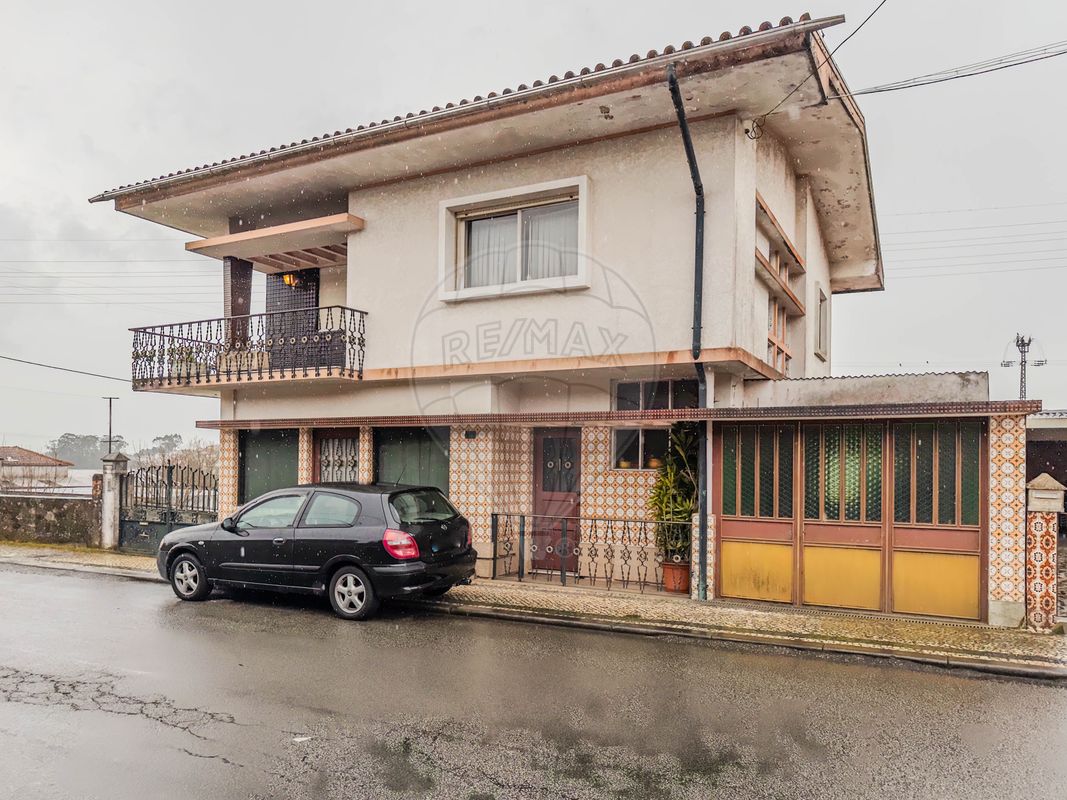 Casa T4 em São João da Madeira, Portugal N.º 150863