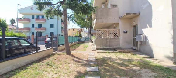 4 rooms Apartment in Giulianova, Italy No. 268714 13