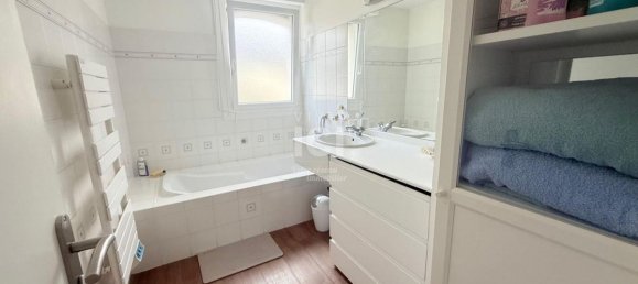 5 bedrooms House in Nantes, France No. 289213 9