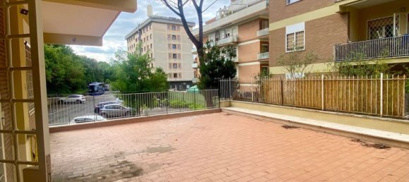 3 rooms Apartment in Rome, Italy No. 184231 30