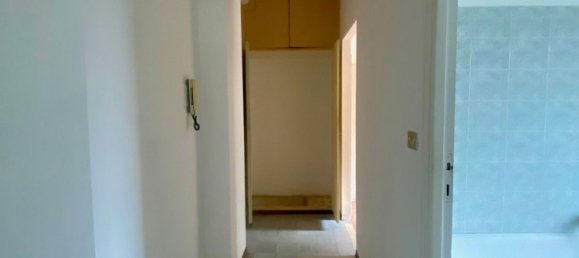 3 rooms Apartment in Rome, Italy No. 184231 20