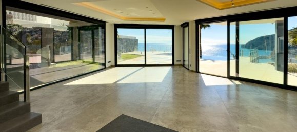 4 bedrooms Villa in Calpe, Spain No. 3643 16