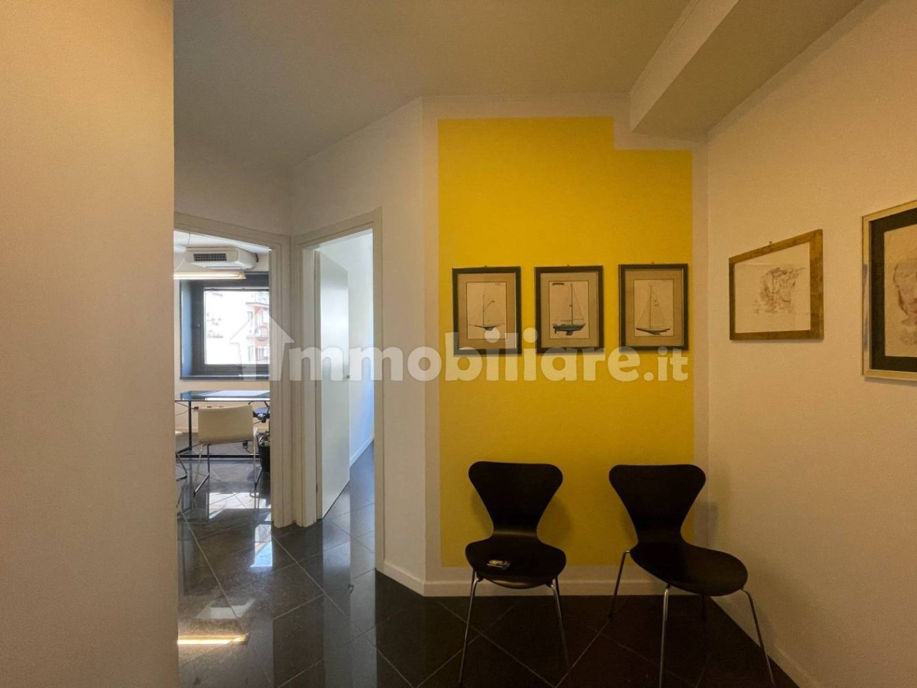 3-Zimmer Büro in La Spezia, Italy, Nr. 357544