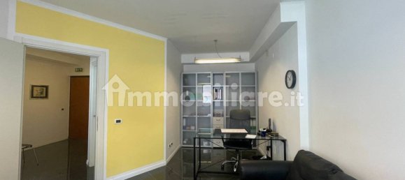 3-Zimmer Büro in La Spezia, Italy, Nr. 357544 7