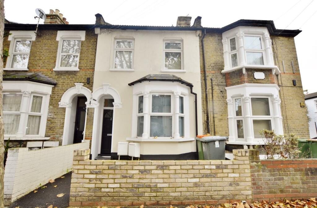 2 bedrooms Apartment in London, United Kingdom No. 12465