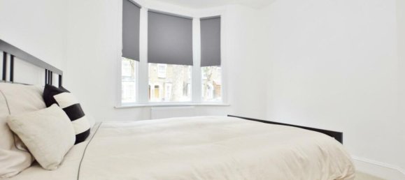 2 bedrooms Apartment in London, United Kingdom No. 12465 3