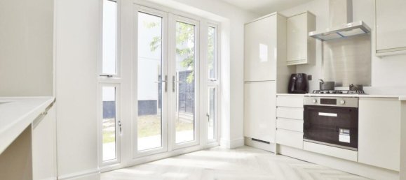 2 bedrooms Apartment in London, United Kingdom No. 12465 23