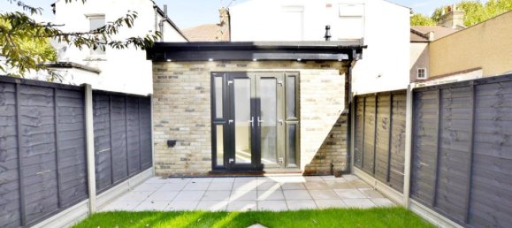 2 bedrooms Apartment in London, United Kingdom No. 12465 14