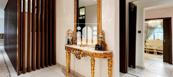 5 bedrooms Villa in Yas Island, UAE No. 14294 12