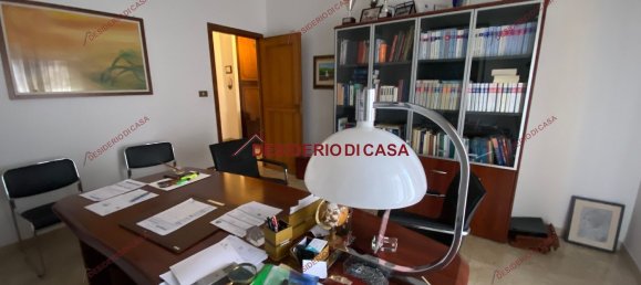 Apartamento de 4 divisões em Palermo, Italy N.º 71837 4