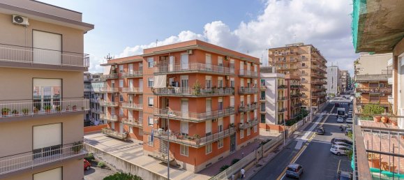 Квартира с 7 комнатами в Катания, Италия № 173054 39