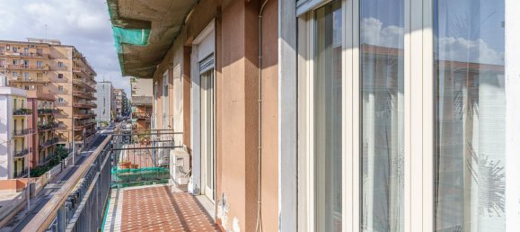 Квартира с 7 комнатами в Катания, Италия № 173054 36