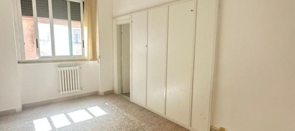 5-Zimmer Wohnung in Taranto, Italy, Nr. 119806 9