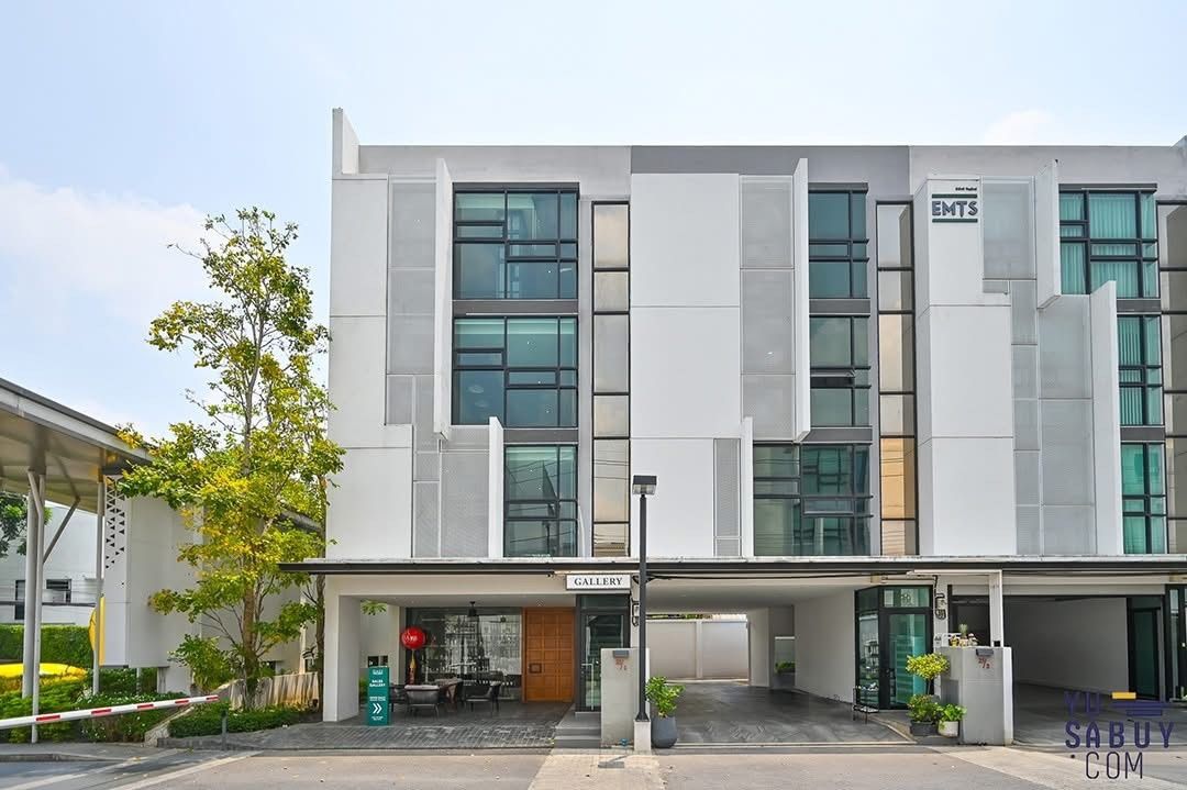 Adosado en Bang Khen, Thailand 308 m² No. 75422