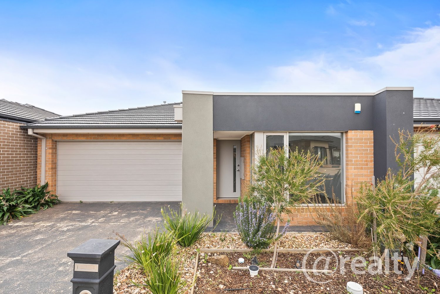 Дом с 3 спальнями в Manor Lakes, Австралия № 144